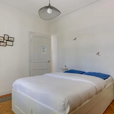 Aux Loges De L'orangerie Apartment