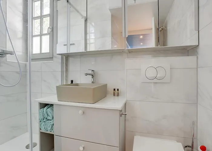 Aux Loges De L'orangerie * ベルサイユ