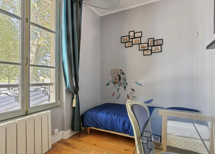 Aux Loges De L'orangerie Apartamento Versalles